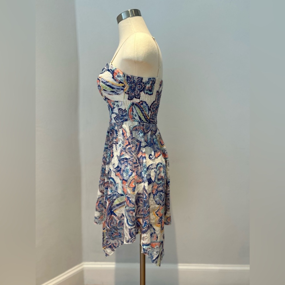 Dress - Picture 3 of 5